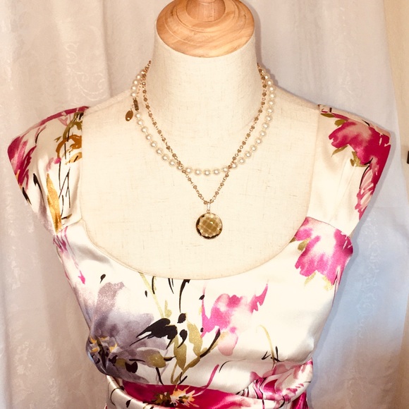 Super Sale 💥Final Price💥 
London Style Nights - Picture 3 of 8